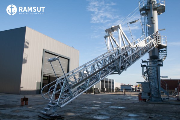 Pengadaan Aluminium Gangway